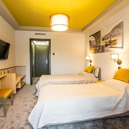 Hotel Visegrad فندق