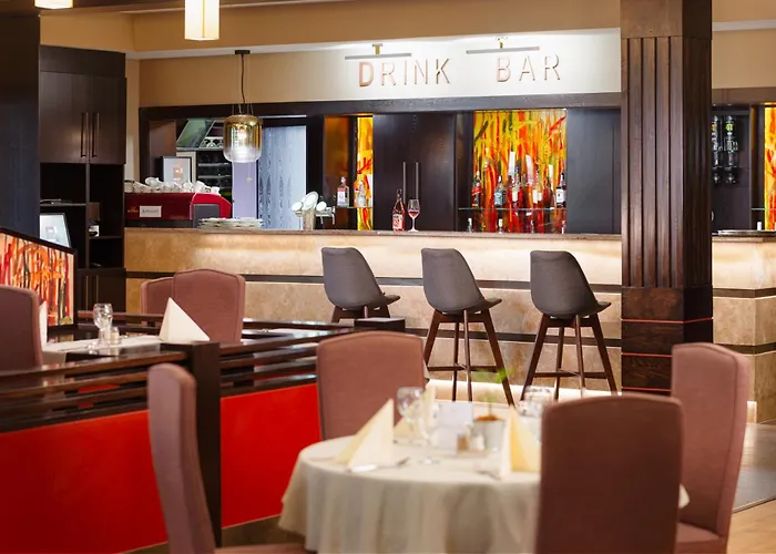 מלון Hotel Visegrad