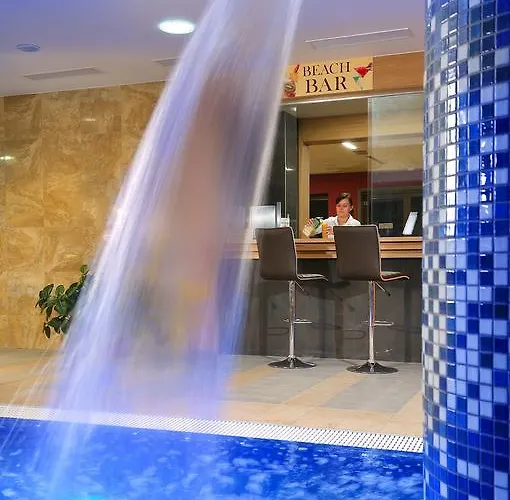 מלון Hotel Visegrad 4*